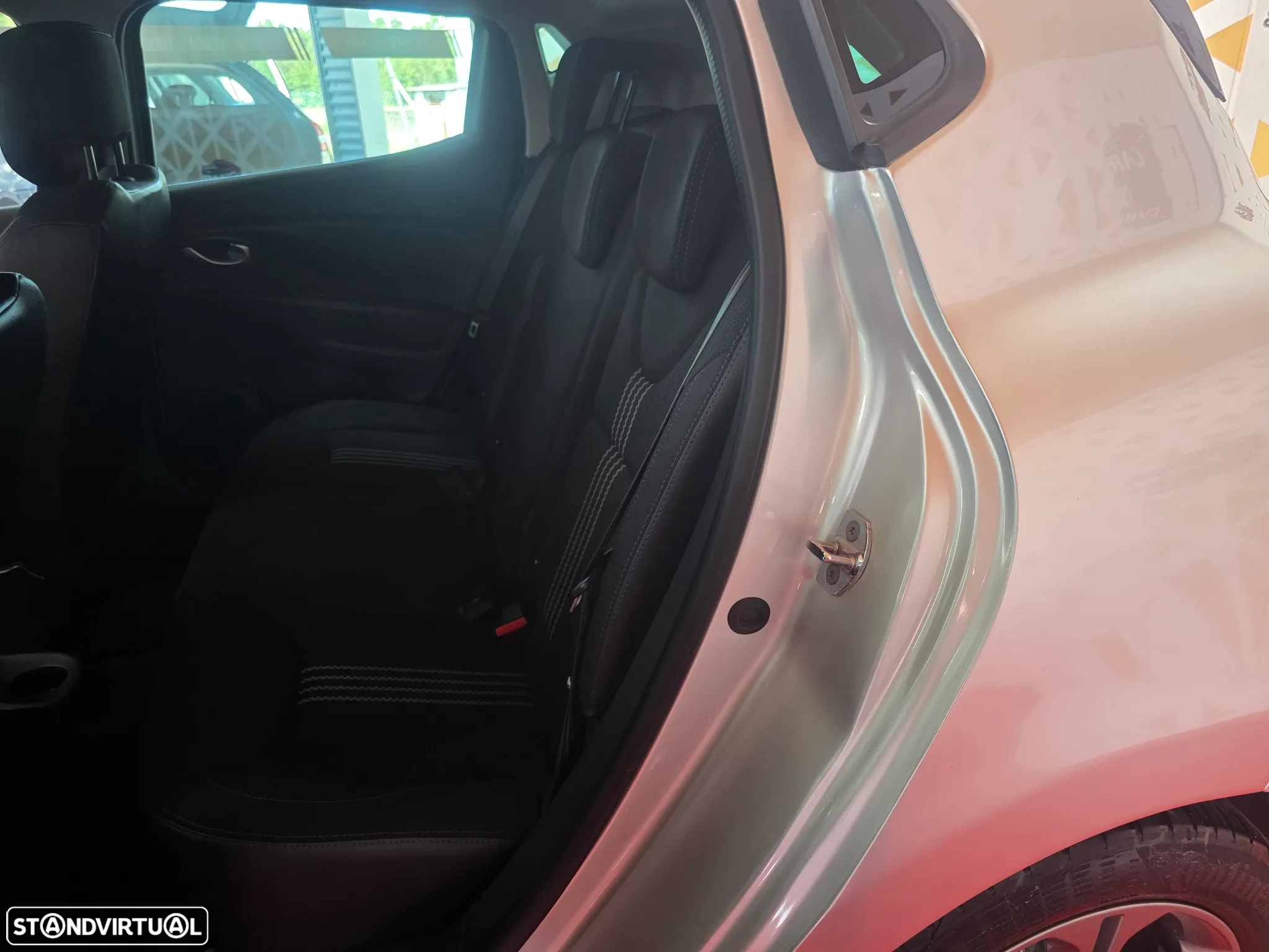 Renault Clio 0.9 TCe GT Line - 24