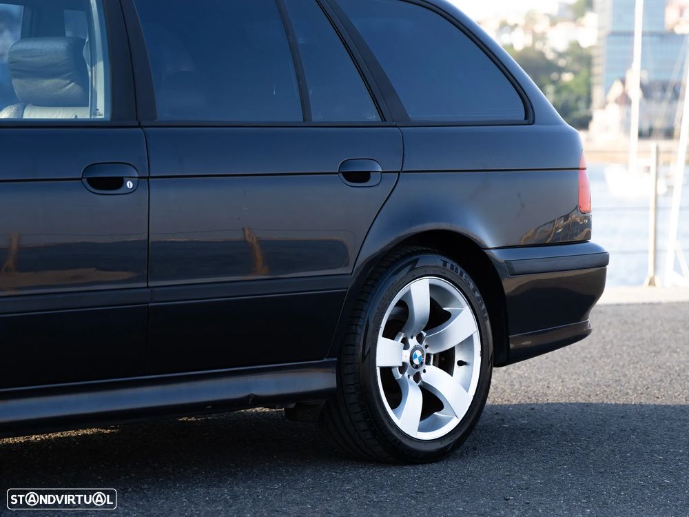 BMW 530 d Touring - 12