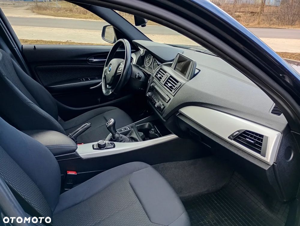 BMW Seria 1 116d EfficientDynamics Sport Line - 7