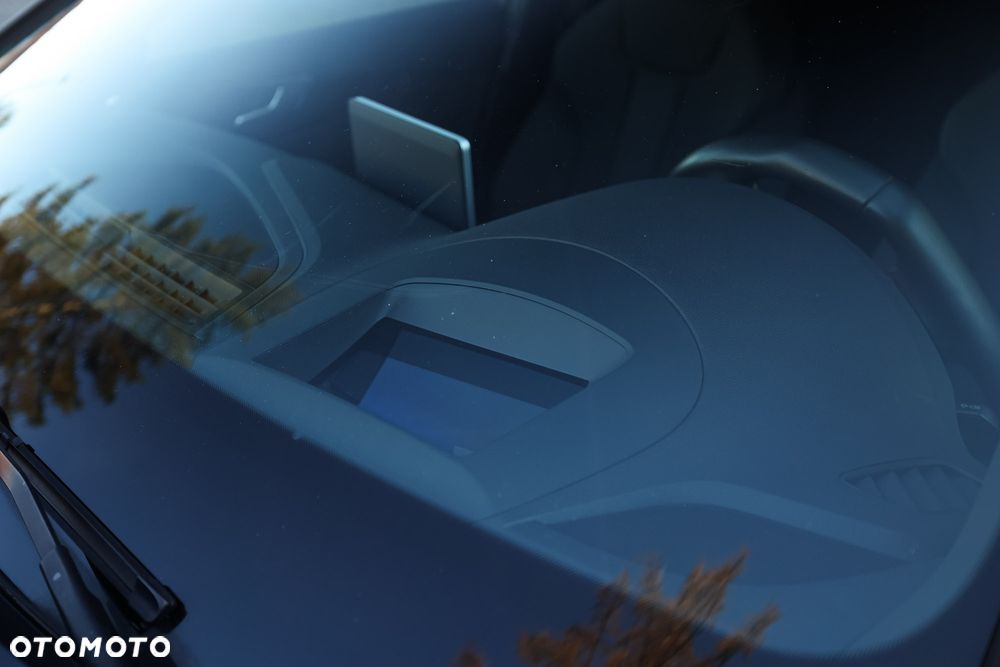 Audi A4 Avant 2.0 TDI DPF clean diesel quattro S tronic S line Sportpaket - 9