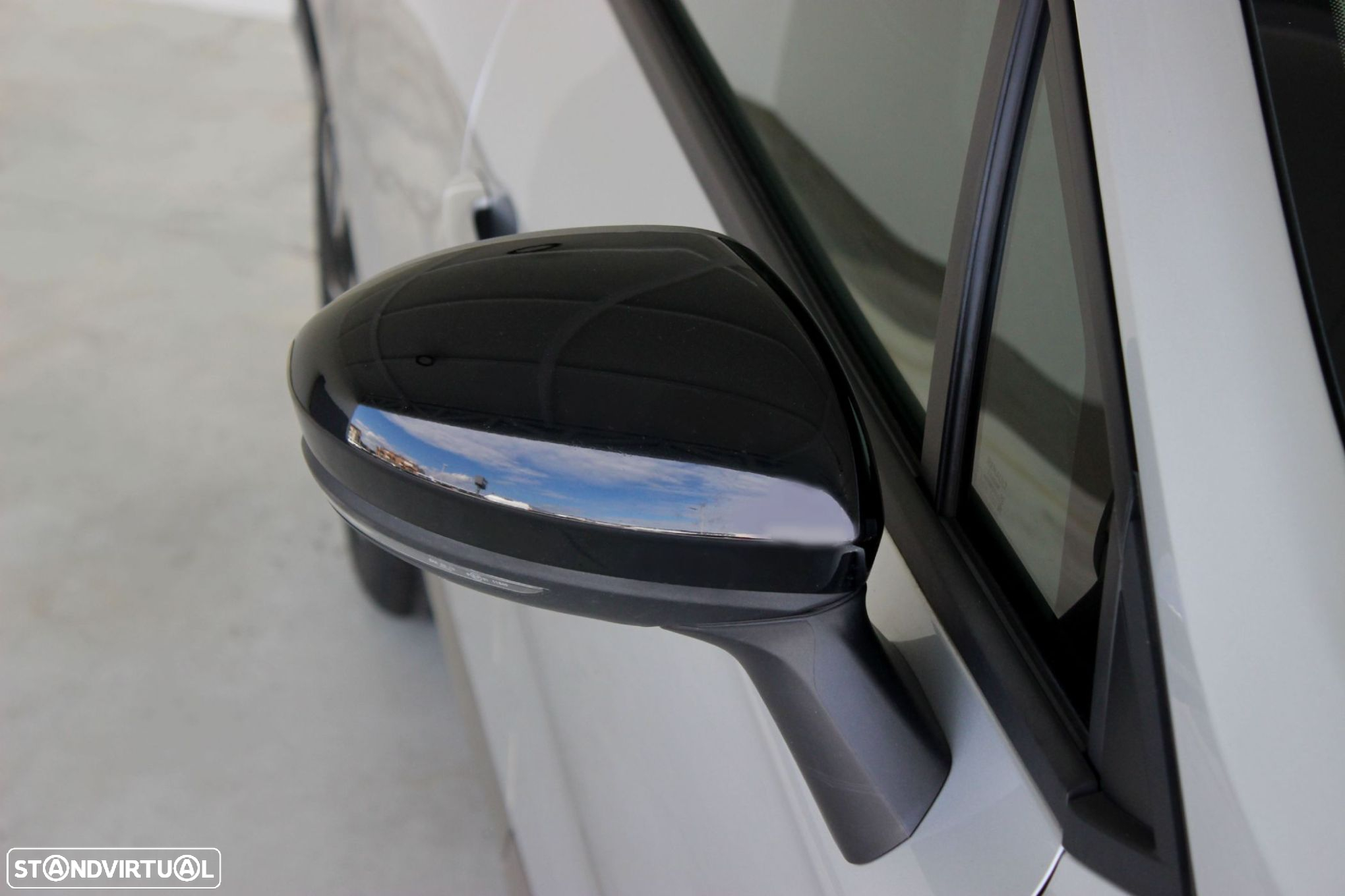 Renault Clio 1.0 TCe Limited Bi-Fuel - 4