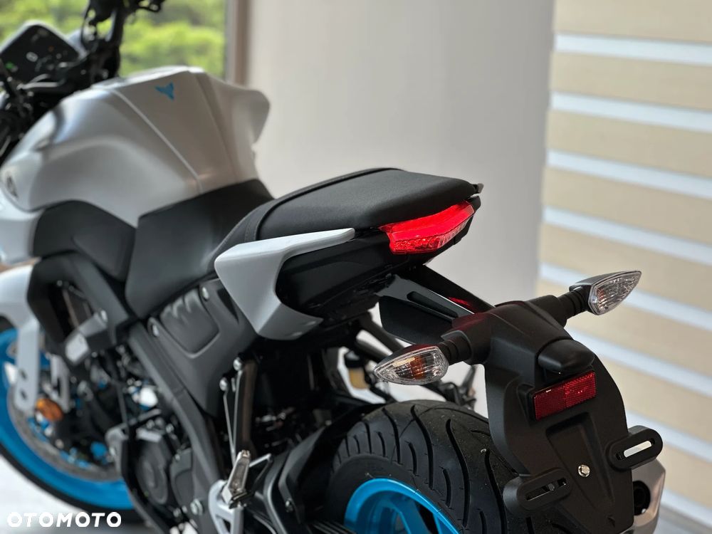 Yamaha MT - 5
