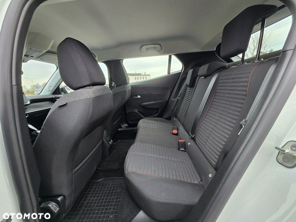 Peugeot 2008 1.2 PureTech Active Pack S&S EAT8 - 28