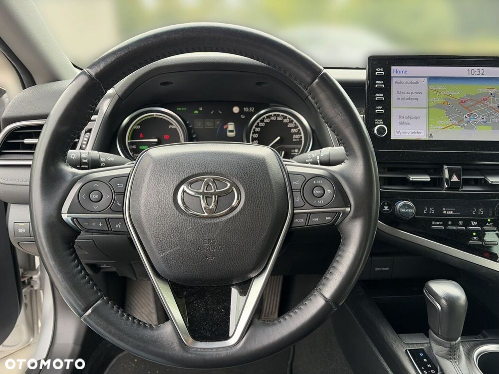 Toyota Camry 2.5 Hybrid Executive CVT - 21