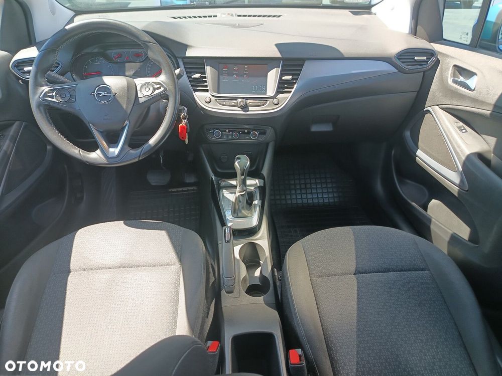 Opel Crossland X 1.2 T Enjoy S&S - 9