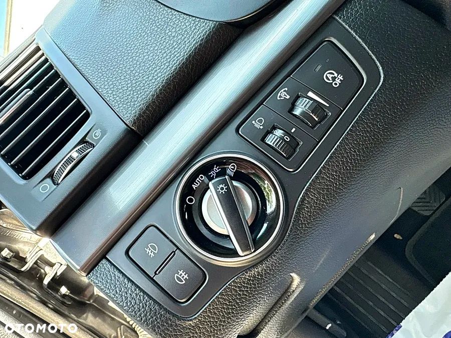 Hyundai i40 Kombi blue 1.7 CRDi Premium - 15