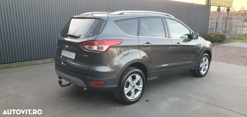 Ford Kuga 1.5 EcoBoost 2x4 Business Edition - 3