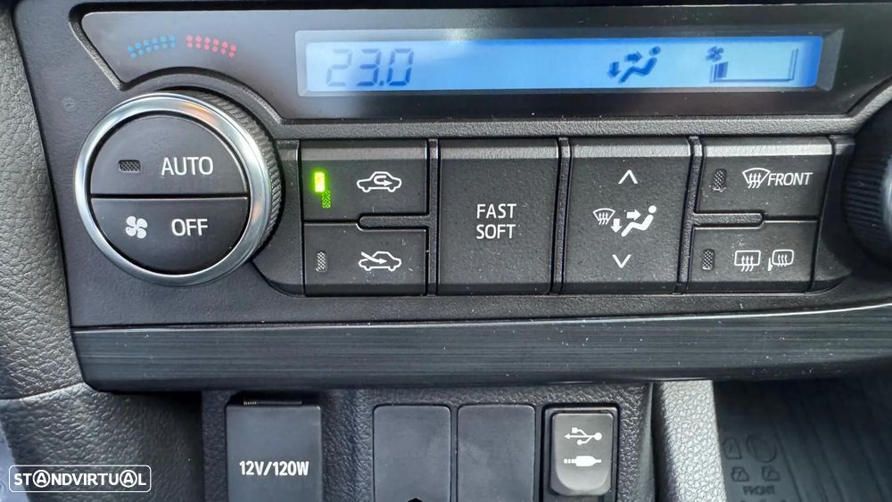 Toyota Auris Touring Sports 1.4 D-4D Active+AC - 30