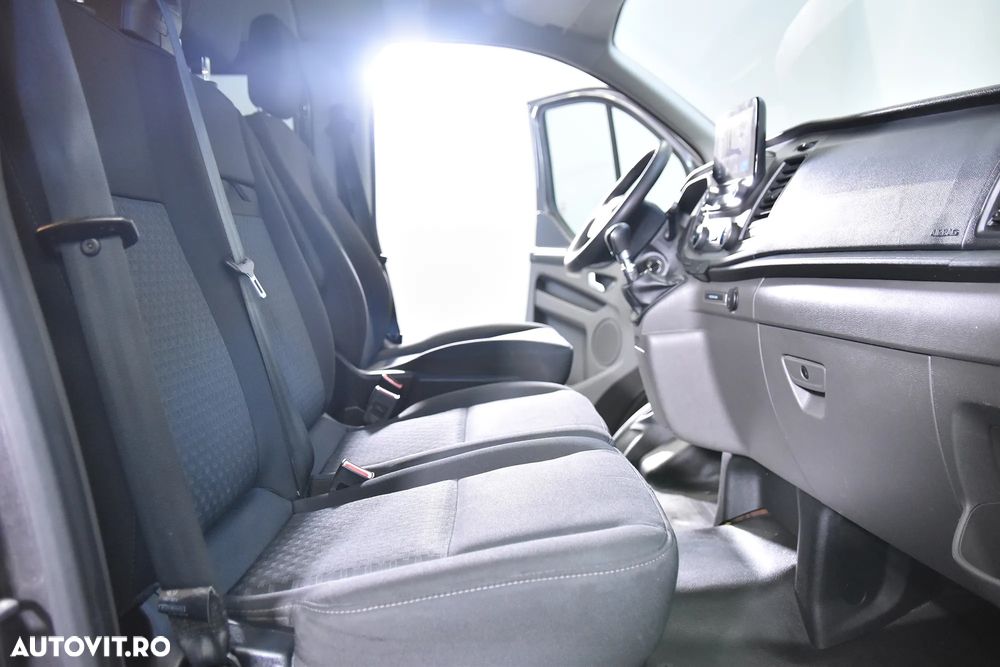 Ford Transit Custom - 11