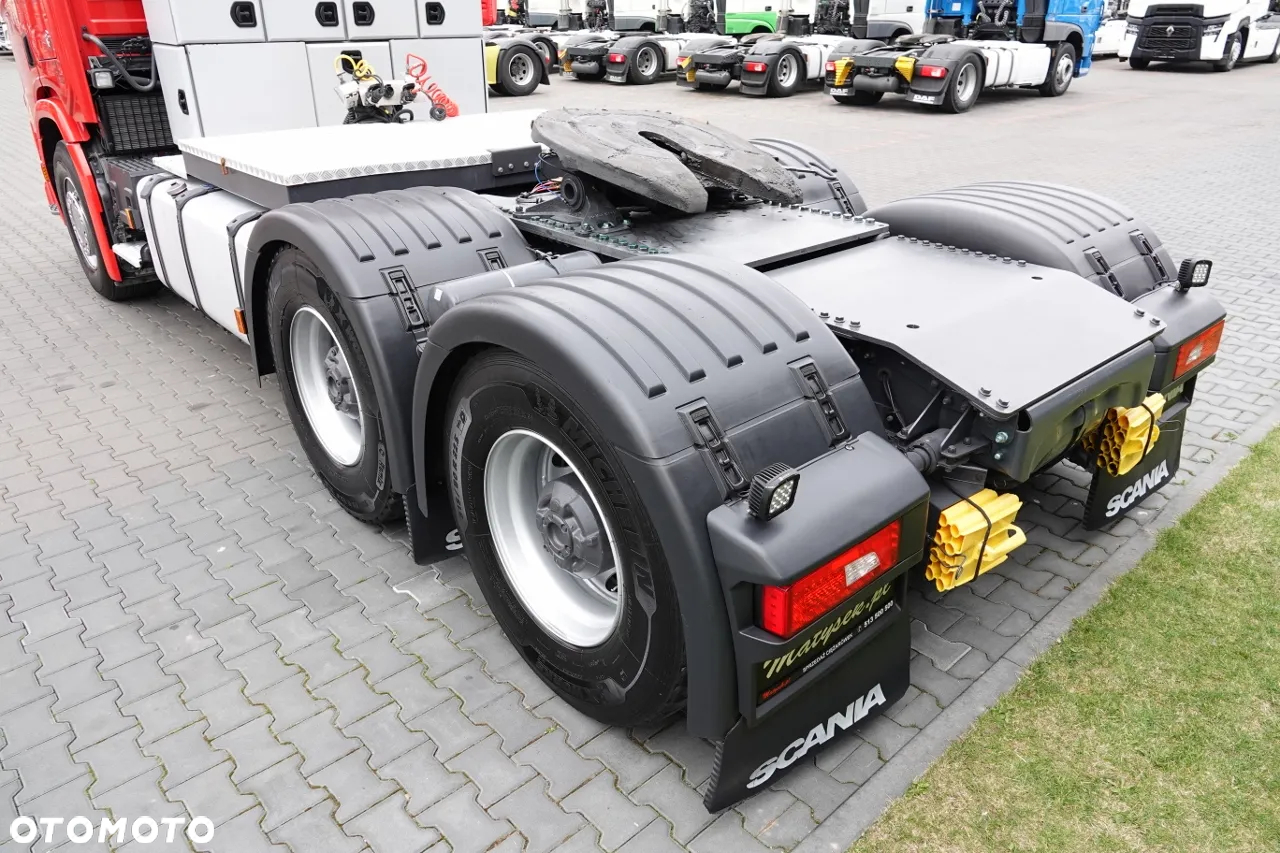 Scania R 580 / V8 / 6x4 / DMC: 150.000 KG / KLIMA POSTOJOWA / 3 OSIOWY CIĄGNIK SIODŁOWY - 13
