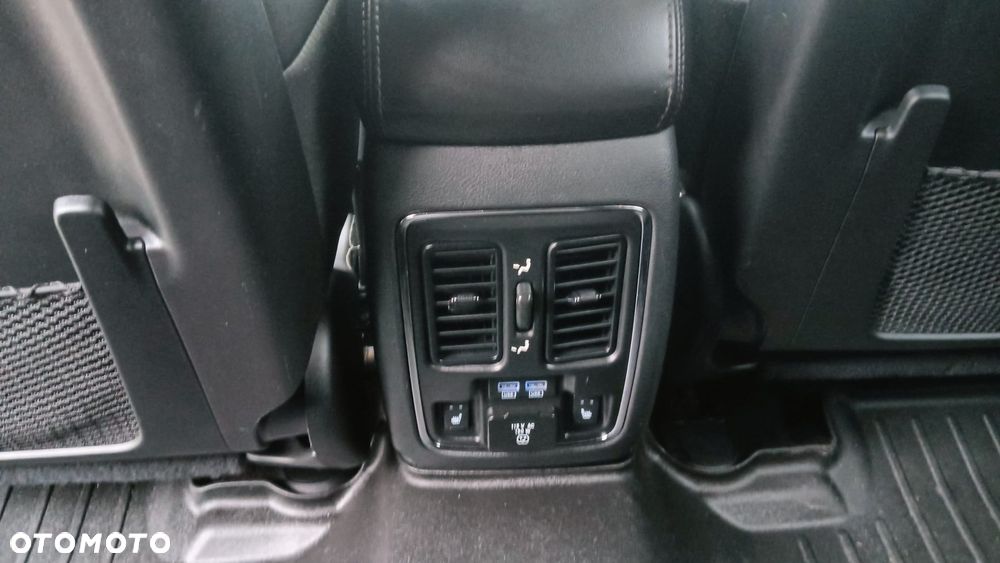 Jeep Grand Cherokee - 18