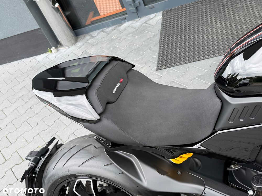 Ducati Diavel - 12