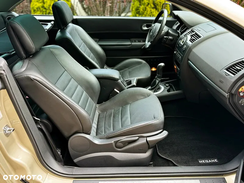 Renault Megane 1.6 Coupe-Cabriolet Privilege - 12