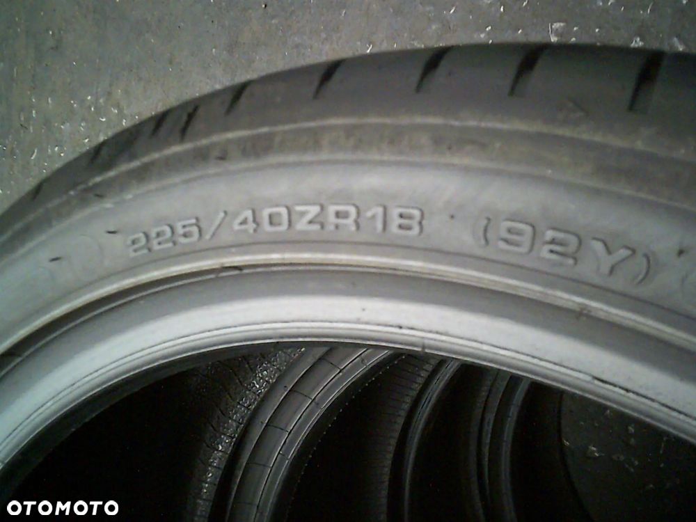 DUNLOP Sport Maxx RT2 225/40R18 7mm 2025 - 3