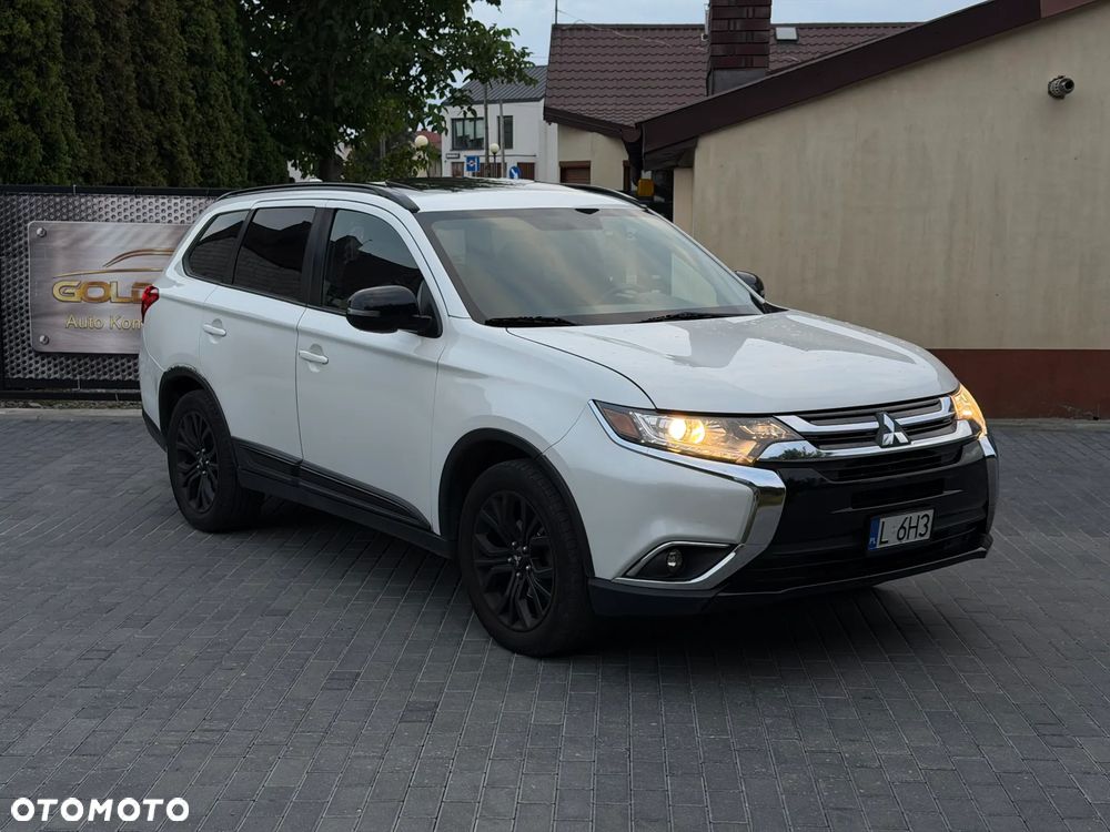 Mitsubishi Outlander - 3