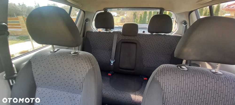 Mitsubishi L200 - 19