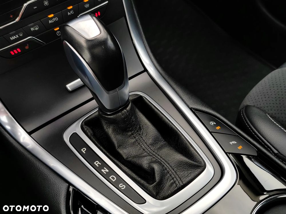 Ford S-Max 2.0 TDCi Titanium PowerShift - 29