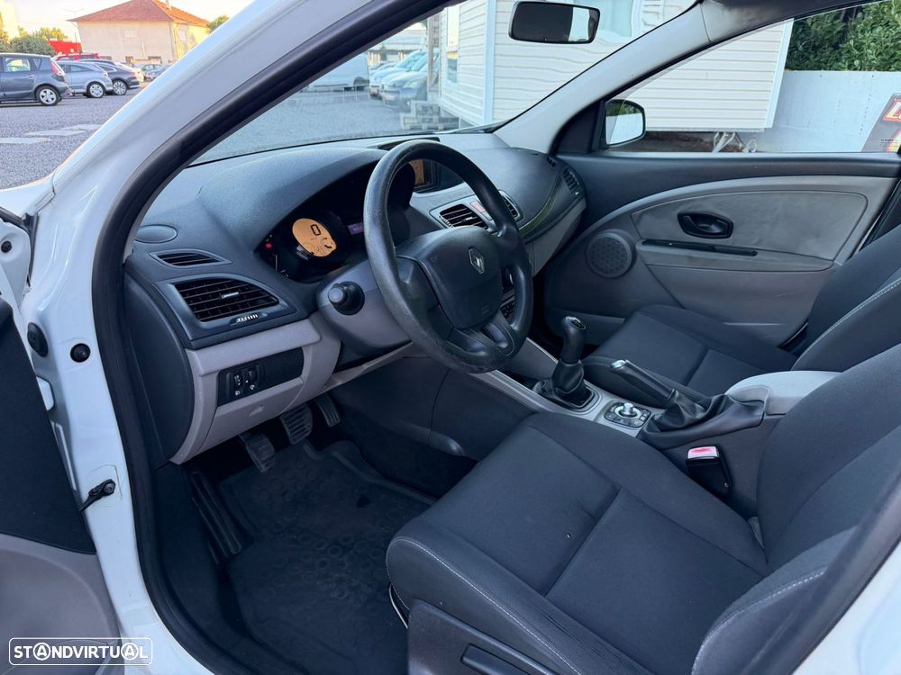 Renault Megane 1.5 dCi Confort - 7