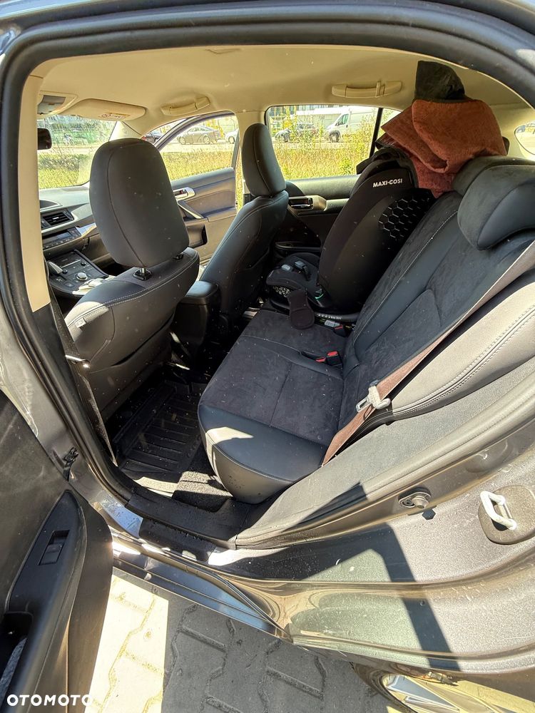 Lexus CT 200h Prestige - 18