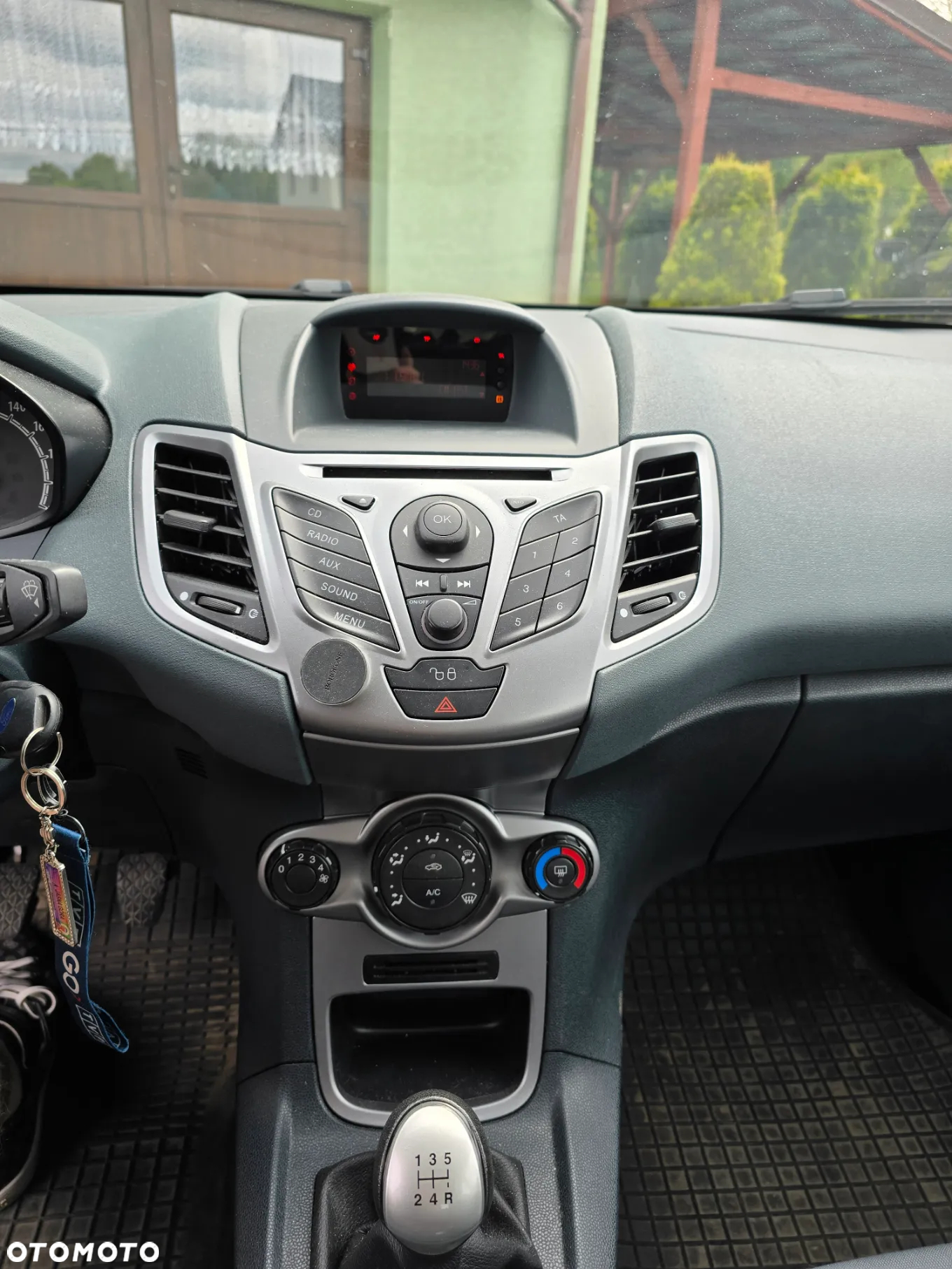 Ford Fiesta 1.25 Ambiente EU5 - 10