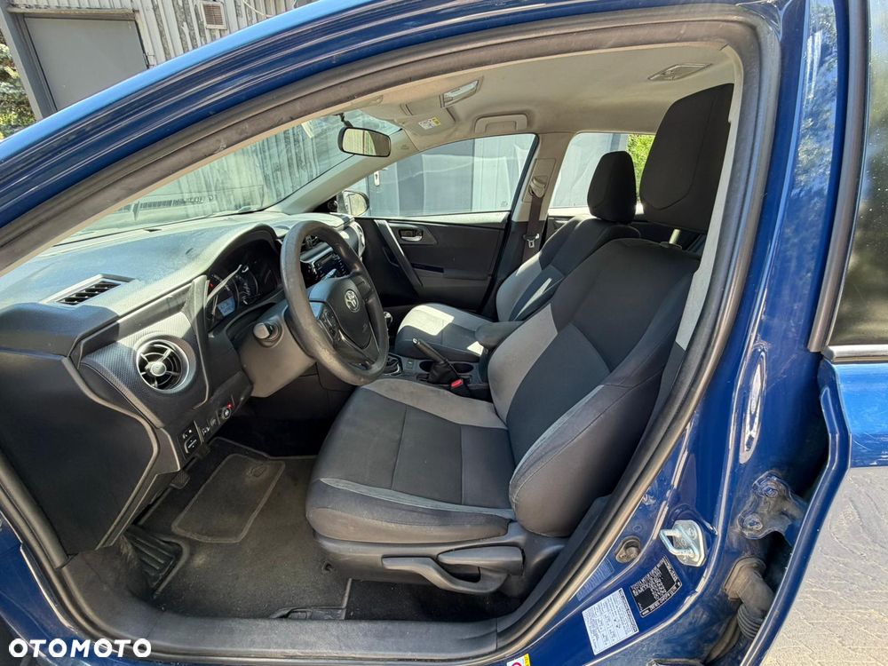 Toyota Auris 1.6 Active - 11