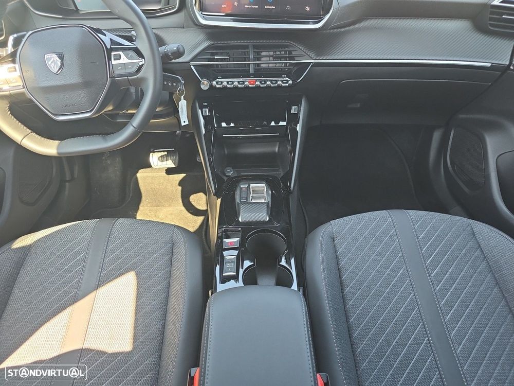 Peugeot 2008 - 11
