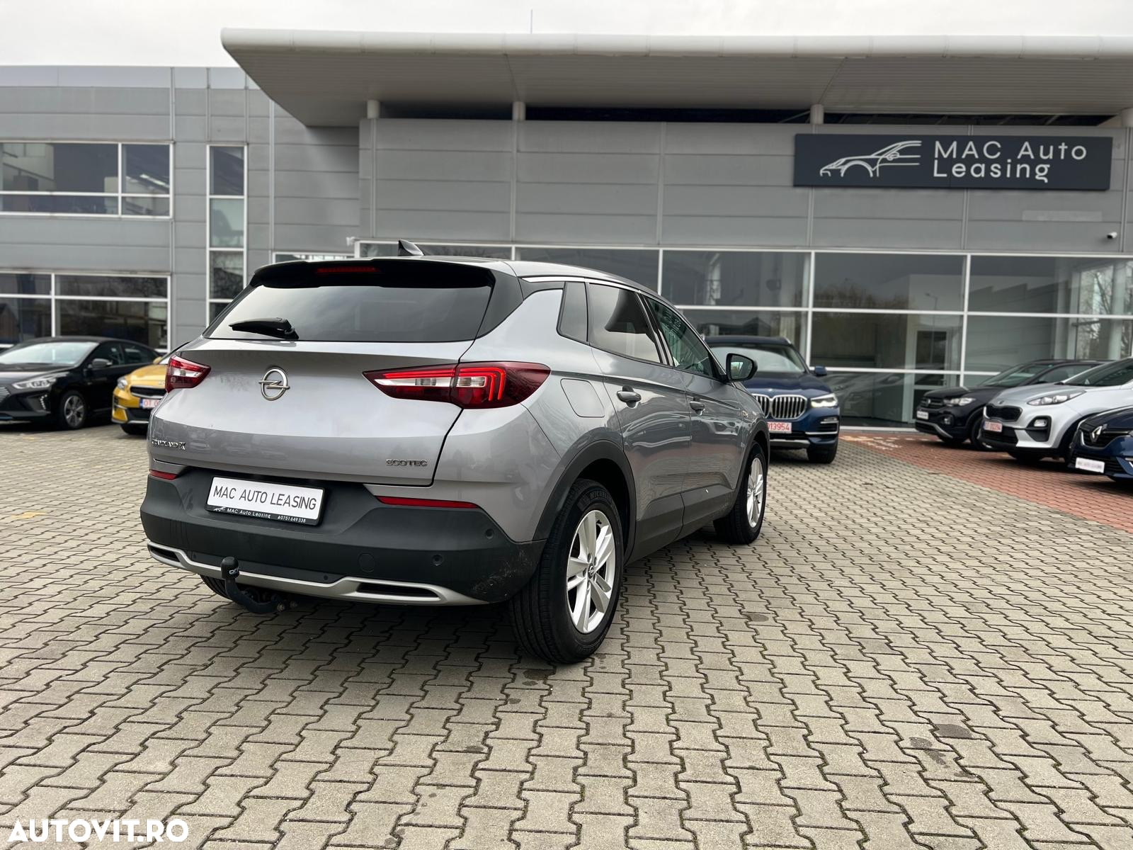 Opel Grandland X 1.2 Start/Stop Business Edition - 8