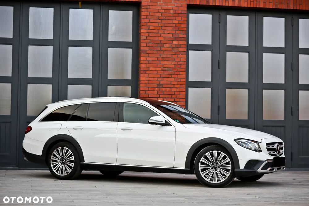 Mercedes-Benz Klasa E 220 d 4Matic All-Terrain 9G-TRONIC Avantgarde - 3