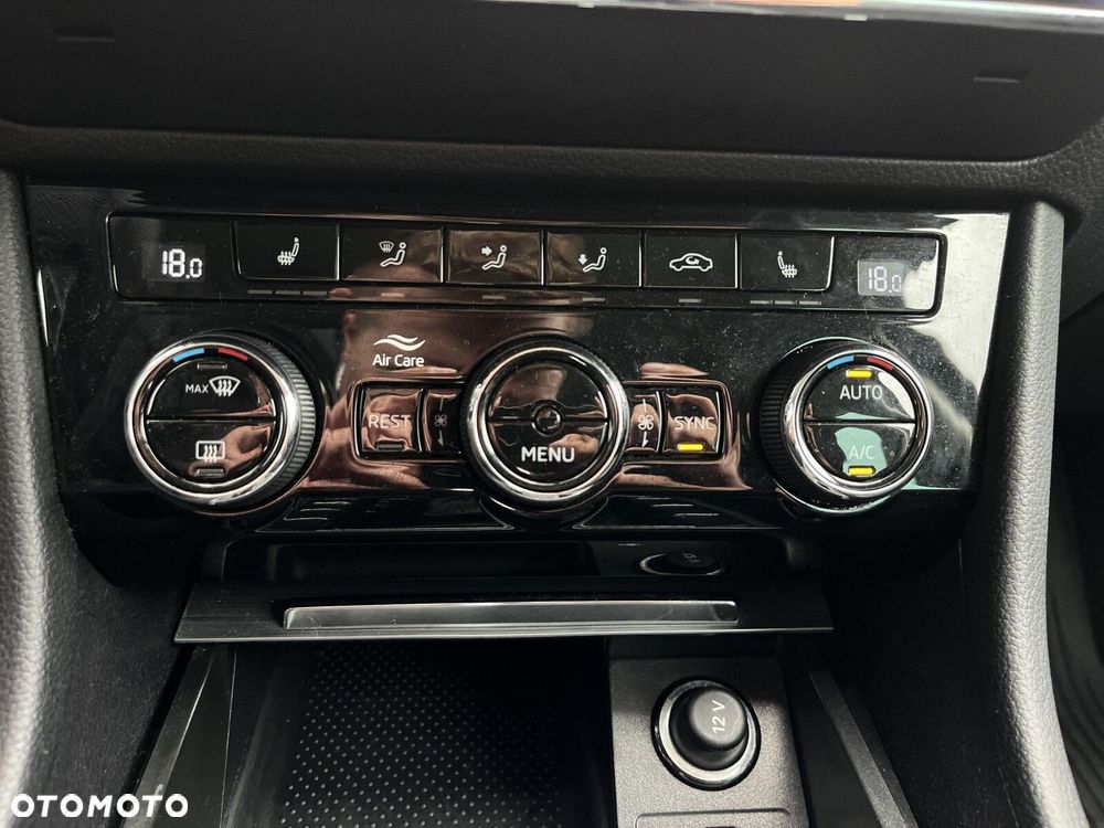 Skoda Superb 1.5 TSI Ambition DSG - 26