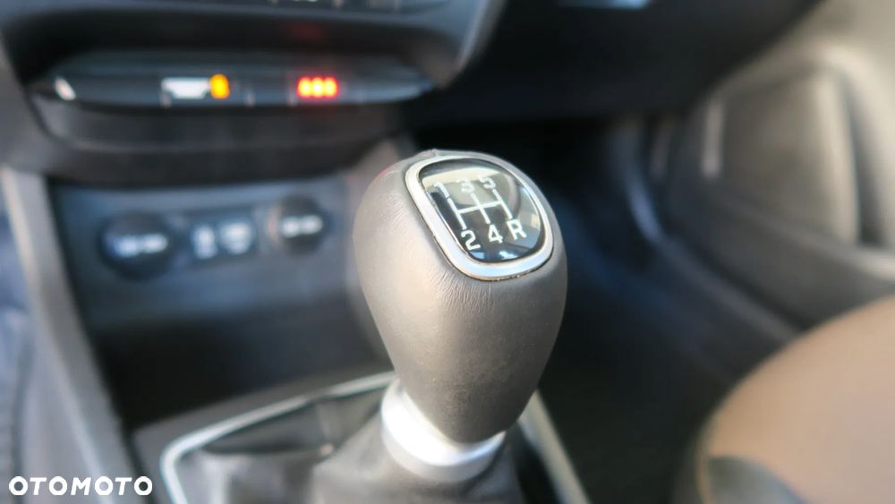 Hyundai i20 blue 1.2 YES Gold - 27