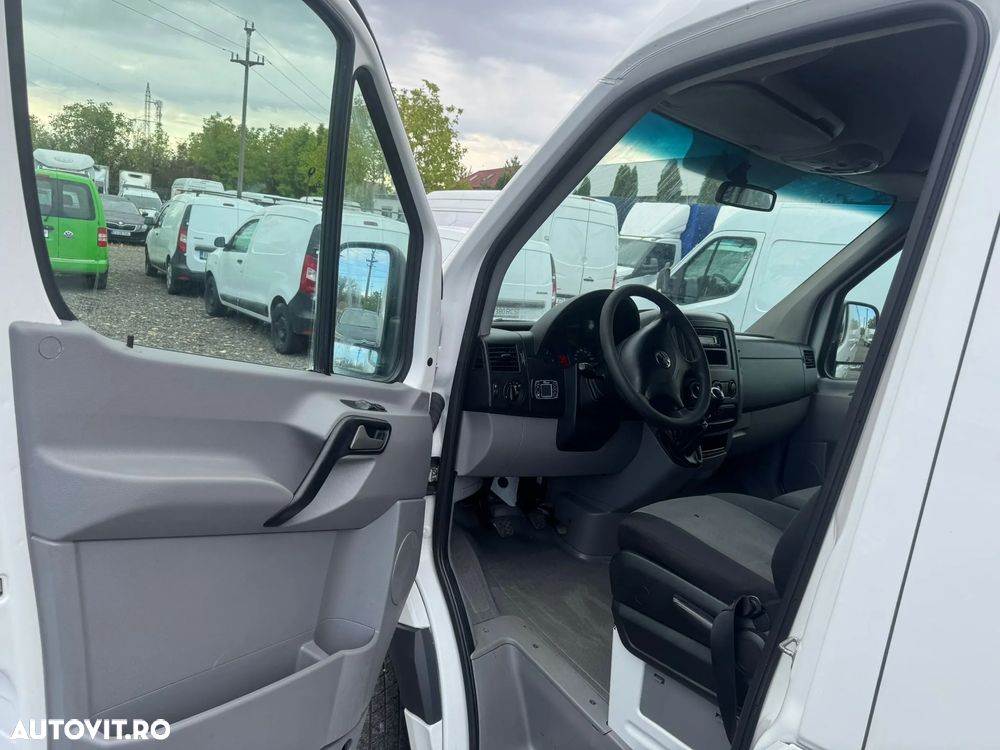 Volkswagen CRAFTER CU FRIG - VARIANTA LUNGA - 9