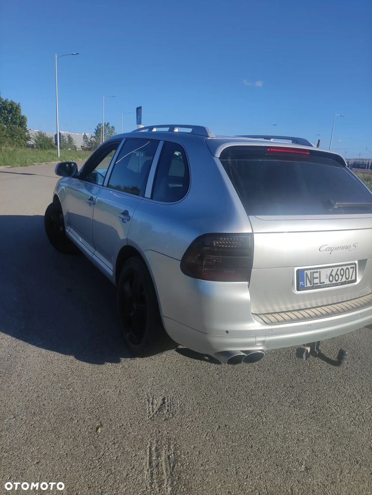 Porsche Cayenne - 14