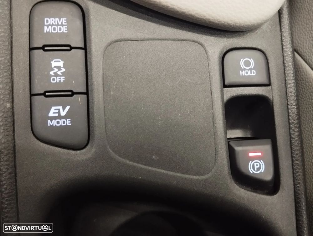 Toyota Yaris 1.5 HDF Luxury - 36