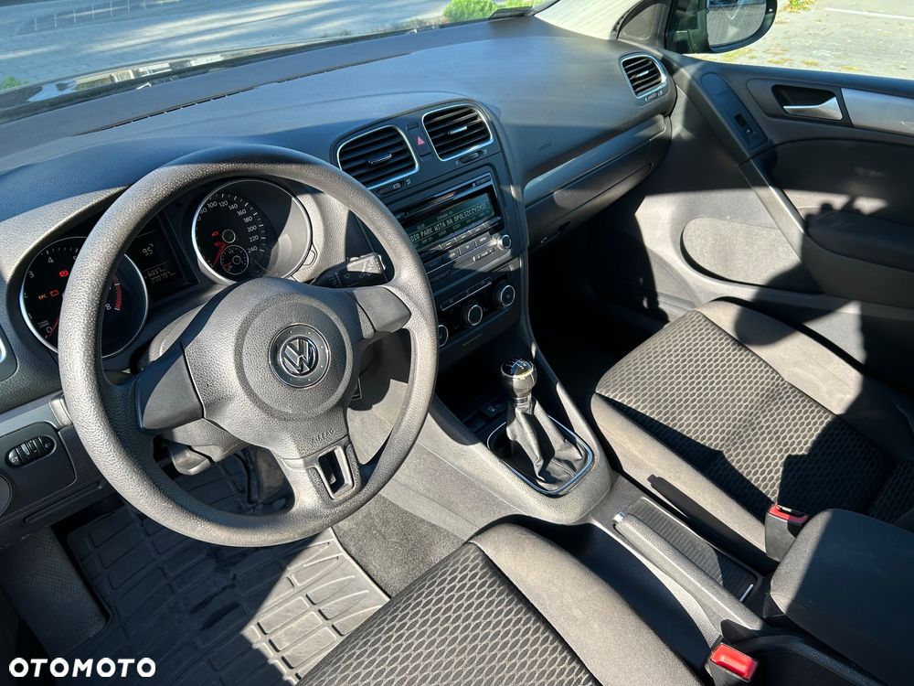 Volkswagen Golf - 12