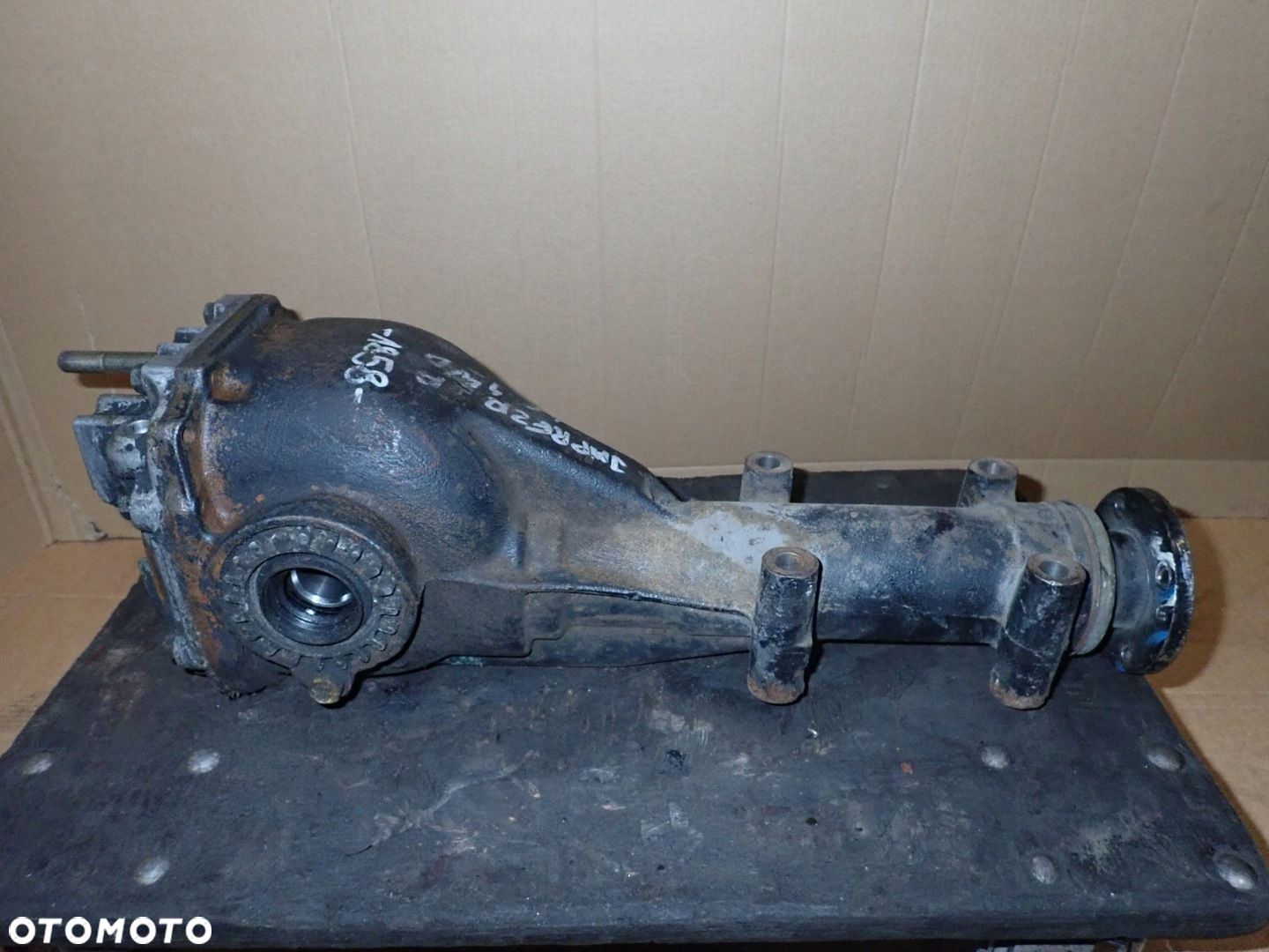 SUBARU IMPREZA 1.6 92- GŁÓWKA TYLNEGO MOSTU 4WD - 2