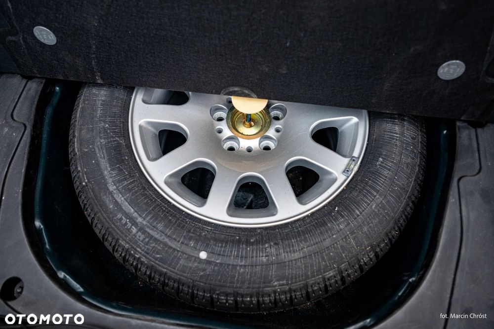 BMW Seria 7 728i L - 23