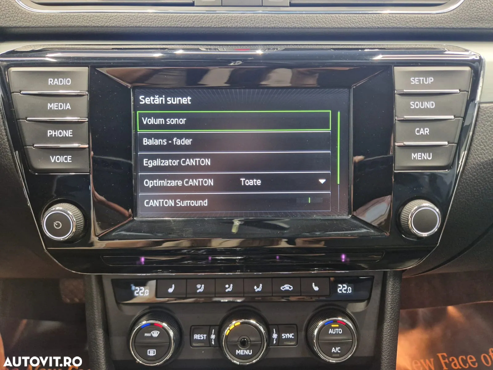 Skoda Superb 2.0 TDI DSG Style - 37