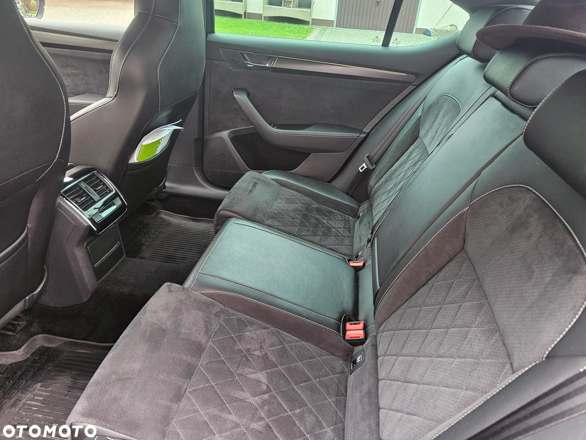 Skoda Superb 2.0 TSI 4x4 Sportline DSG - 9