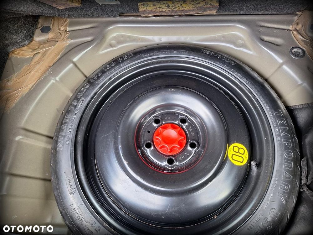 Toyota Auris 1.6 VVT-i Terra - 5