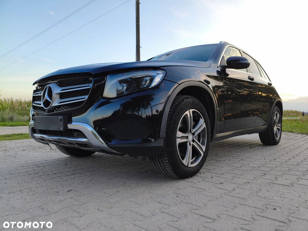 Mercedes-Benz GLC 250 d 4Matic 9G-TRONIC AMG Line - 8