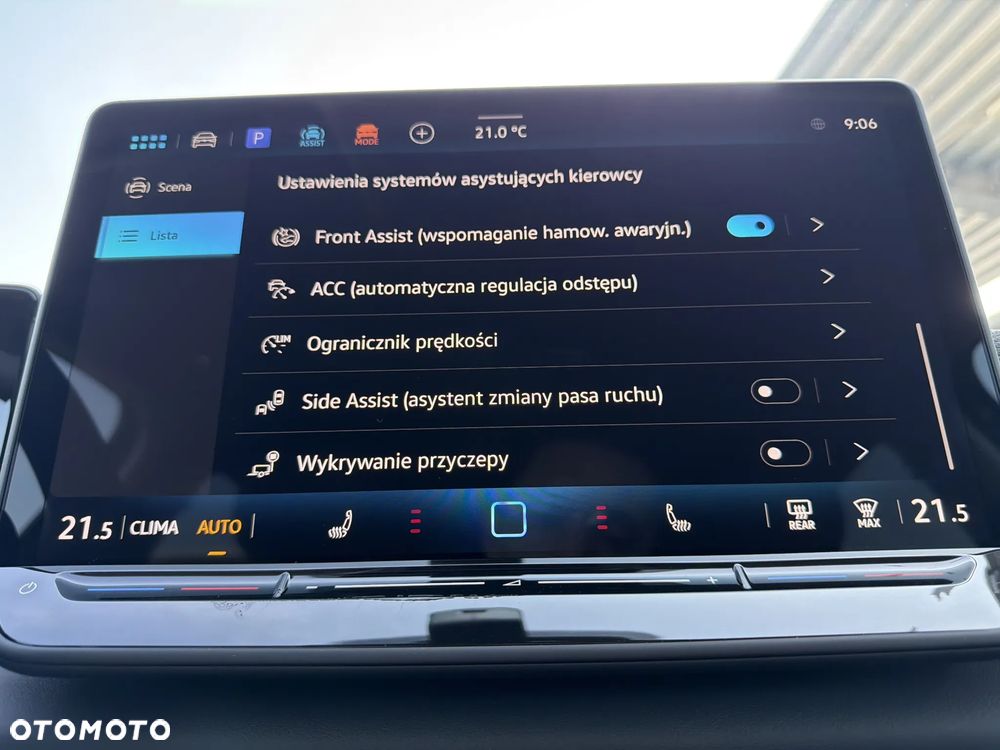 Volkswagen T-Roc 1.5 eTSI Style DSG - 32