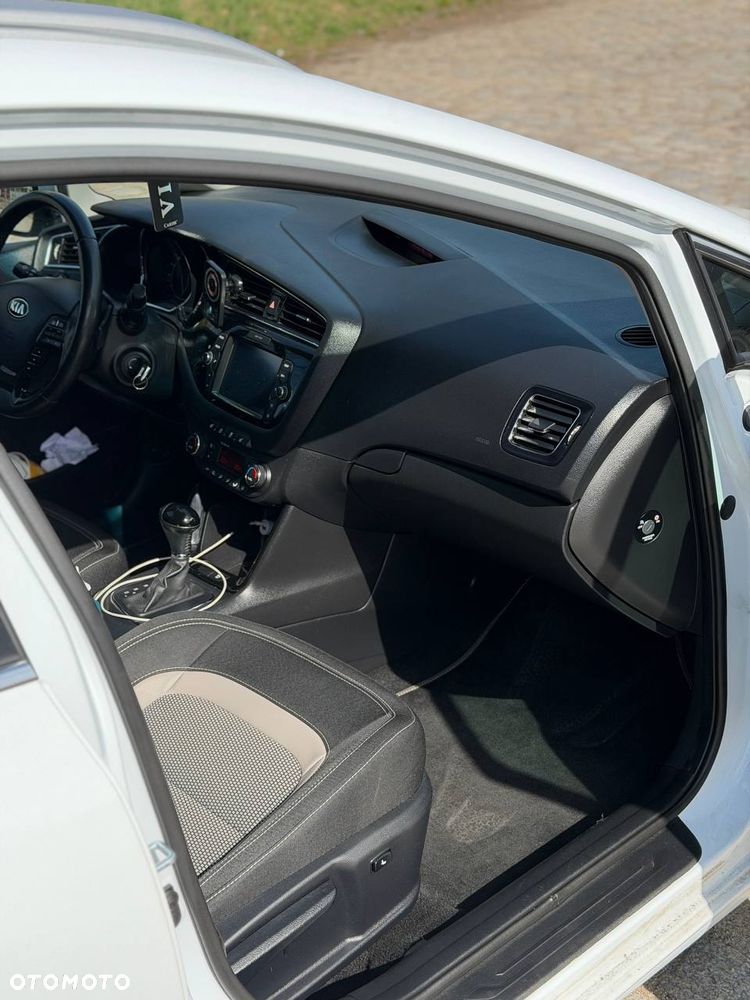 Kia Ceed 1.6 CRDi M DCT - 12