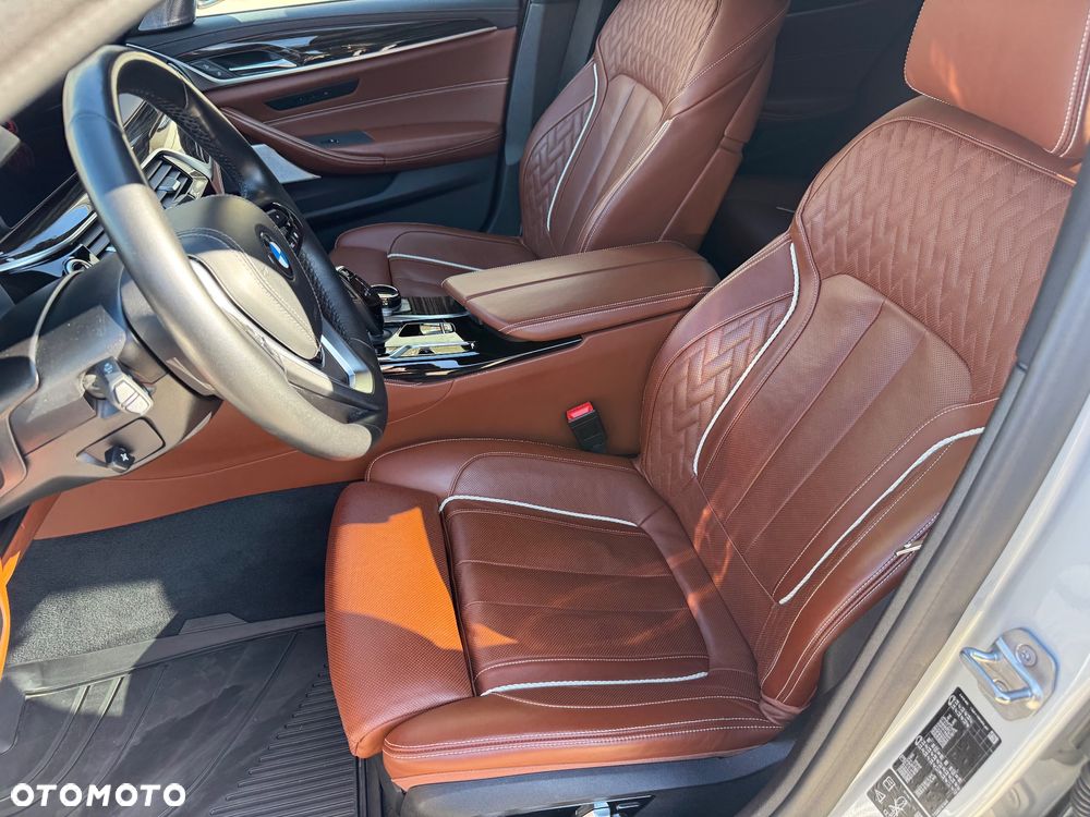 BMW Seria 5 540d xDrive - 19