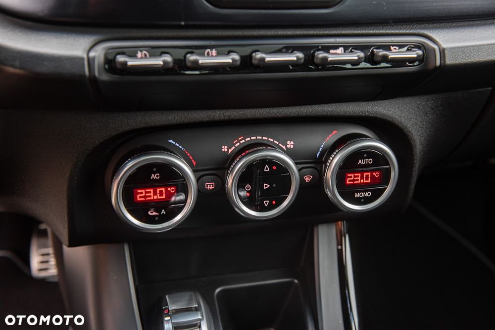 Alfa Romeo Giulietta 1.8 TBi 16V Quadrifoglio Verde - 22