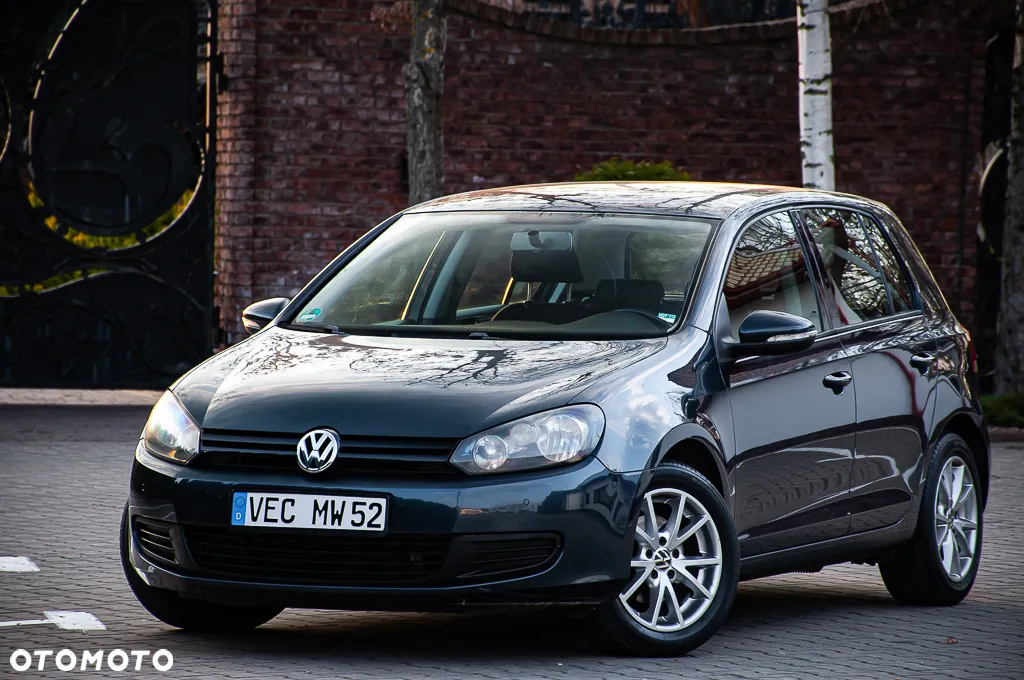 Volkswagen Golf - 2