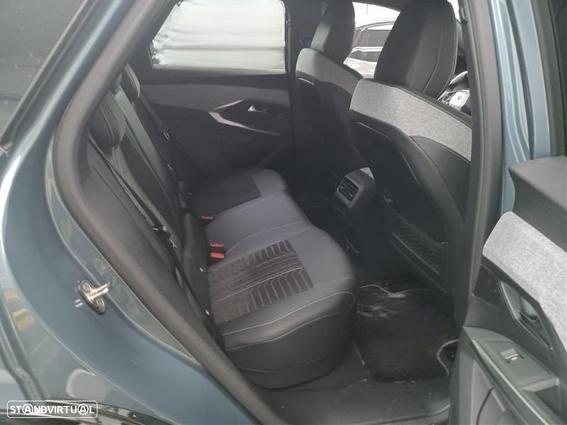 Peugeot E-3008 73 kWh GT - 5