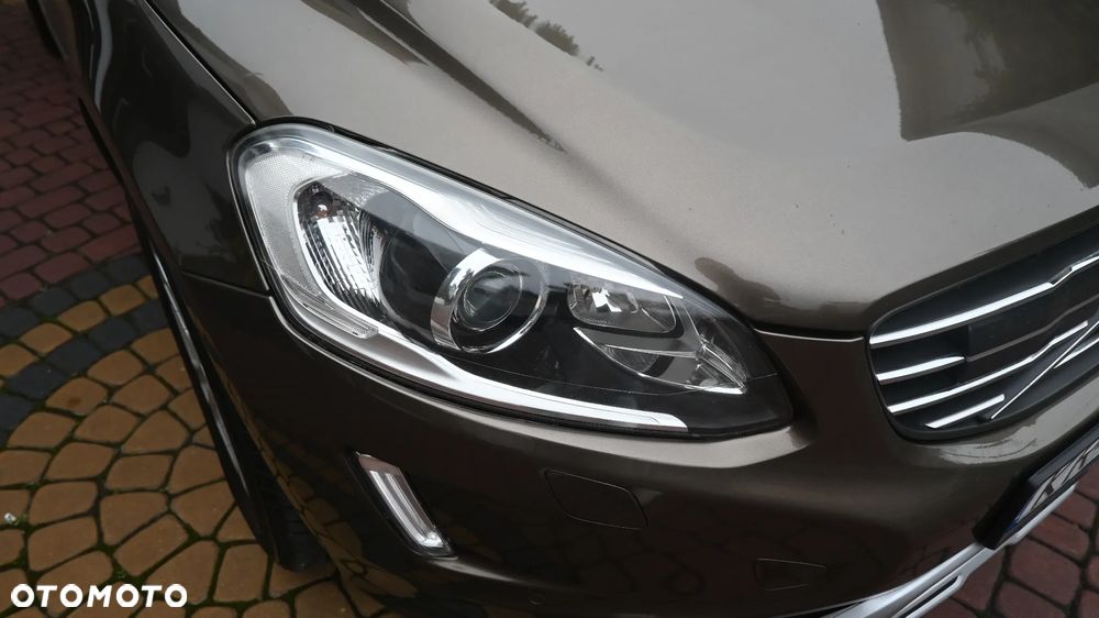 Volvo XC 60 D5 AWD Summum - 10