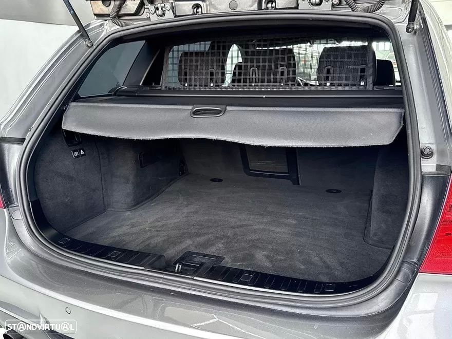 BMW 318 d Pack M - 9