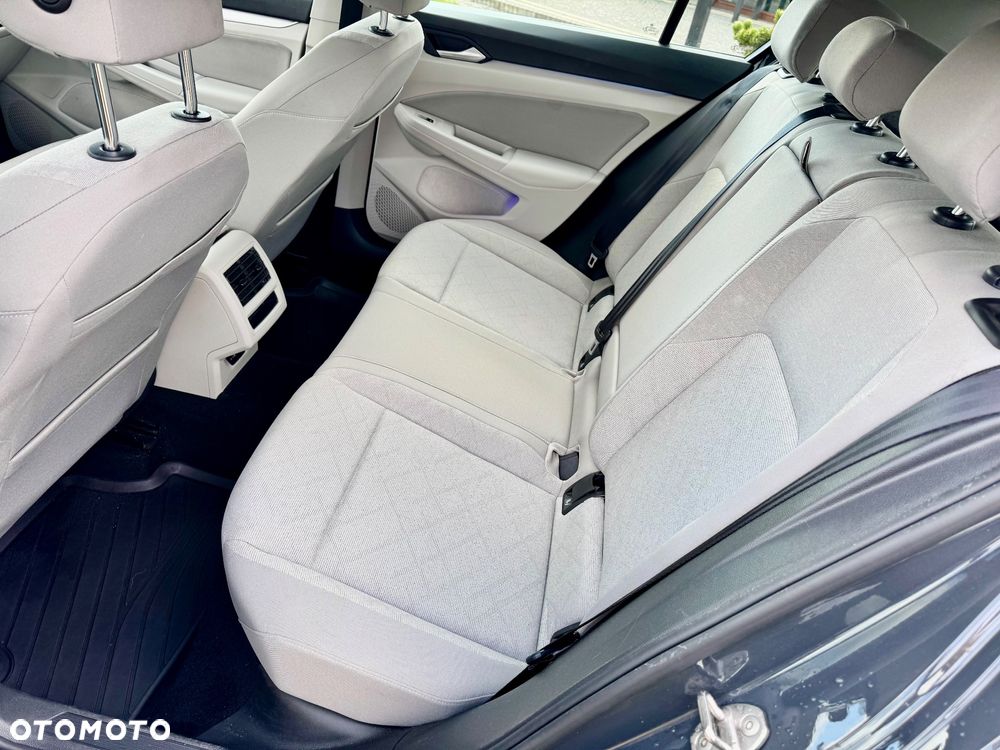 Volkswagen Golf 1.0 TSI United - 13
