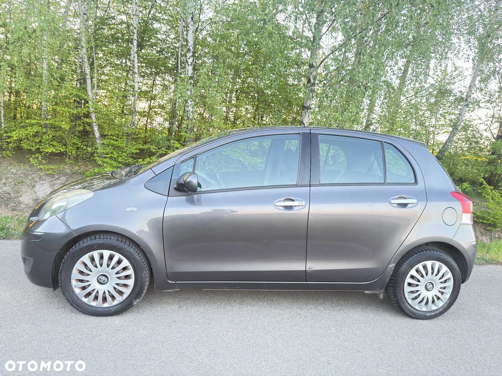 Toyota Yaris 1.33 2010 - 1